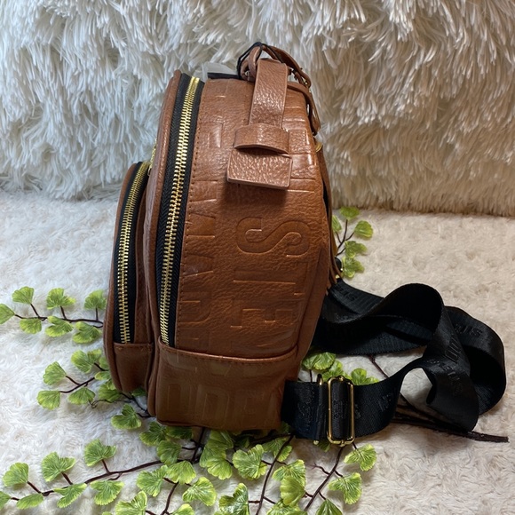 UNISEX-Steve Madden small Backpack - Picture 3 of 11